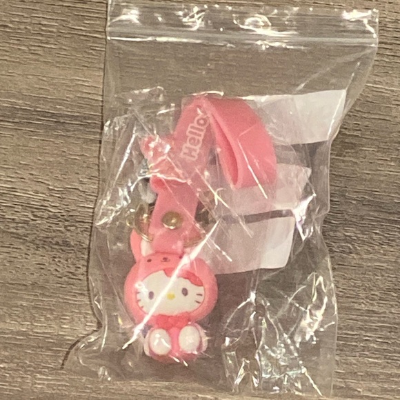 Hello Kitty bunny keychain - Picture 4 of 6